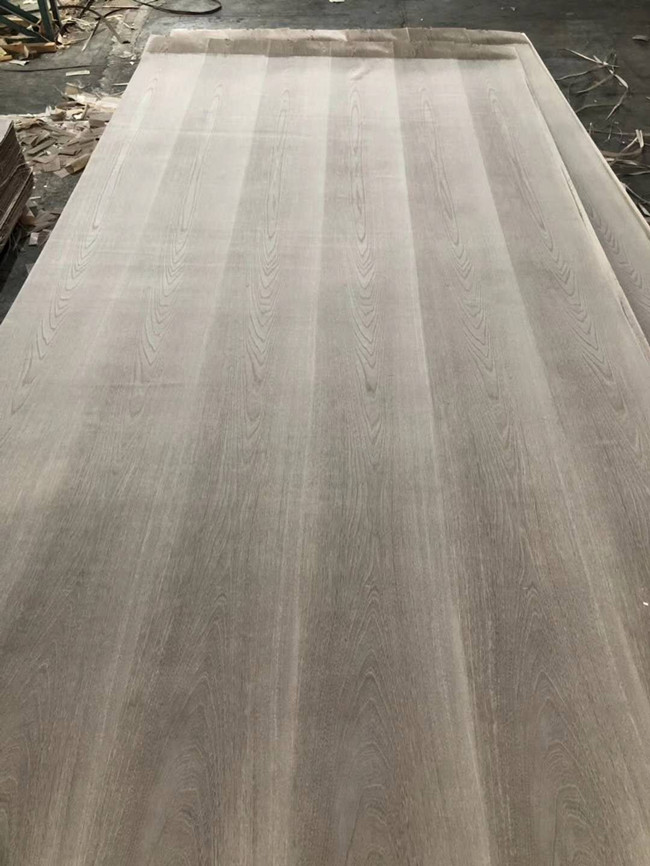 Environmental Natural Crown Cut Elm Wood Veneer Sheet With 0.5mm Thickness