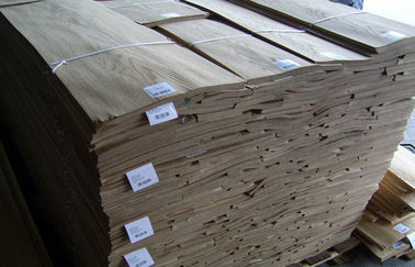 Light Brown Oak Veneer Sheets , Sliced Cut Hard Wood Veneer