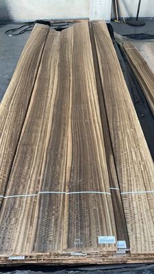 Smoked/Fumed Eucalyptus Wood Quarter Cut Veneer Sheets For Decoration