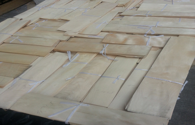 Natural Sliced Cut China Maple Wood Veneer For Furniture