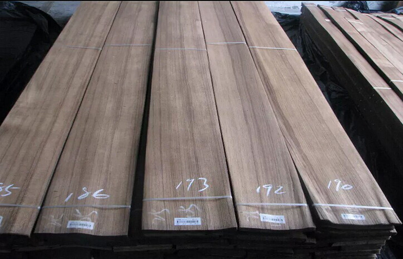 Sliced Cut Veneer Sheet Natural Burma Teak Quarter Cut Grade AA For Plywood