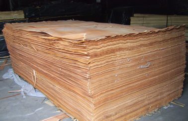 Natural Yellow Okoume Veneer , 0.20 mm - 0.60 mm Rotary Cut Veneer