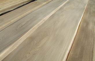 Natural Russia White Ash Wood Veneer Plywood Crown Cut For Furniture