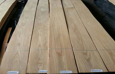 White Oak Veneer Wood Paneling , Natural Decorative Crown Cut Veneer