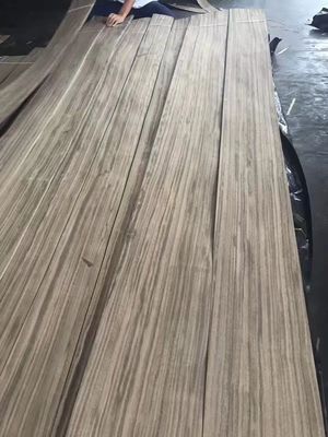 Natural Dark Color American Walnut Crown Cut / Plain Cut  Veneer Sheet For Plywood