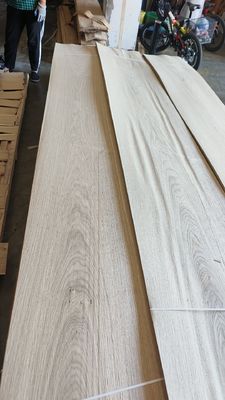Best Quality Natural Sliced Cut Rustic Oak Veneer Sheet For Decoration