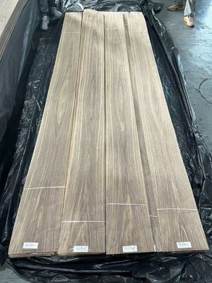 High Quality American Walnut Crown Cut / Plain Cut Veneer For Hotel Decoration