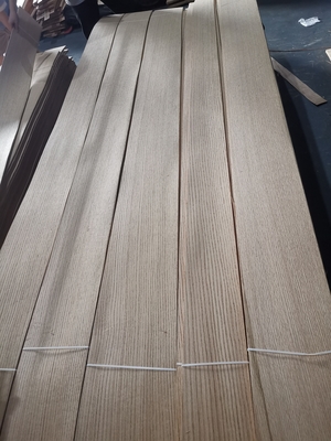 Customize Thickness Red Oak Veneer Ideal for Natural Wood Flooring Solutions