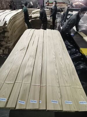 High Quality Russia Elm Veneer Sheet with Quarter Cut and Crown Cut for Furniture and Decoration