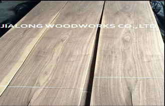 Natural Sliced Black Walnut Wood Veneer Sheet Crown Cut For Cabinetry
