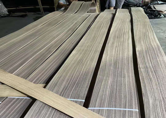 2.5 - 3.8m Length American Black Walnut Veneer Sheet For Plywood