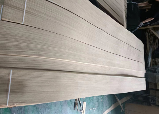 Quarter Sawn Natural White Oak Veneer Plywood Sheets For Furniture