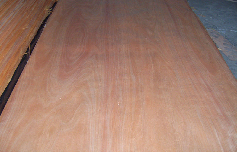 Rotary Cut 0.2 mm - 0.6 mm Okoume Veneer Yellow For Furniture