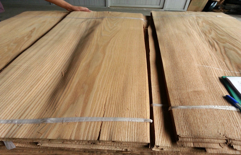 0.3 mm - 0.7 mm MDF Natural Ash Crown Cut Veneer ，Brown Ash Veneer