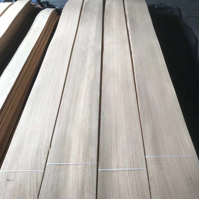 Smoked/Fumed White Oak Veneer Sheets Quarter Cut For Hotel Decoration