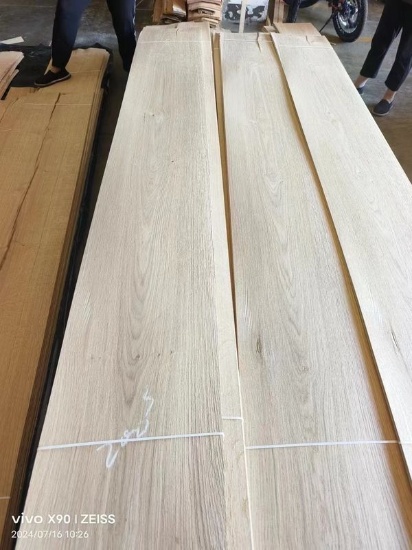 Best Quality Natural Sliced Cut Rustic Oak Veneer Sheet For Decoration