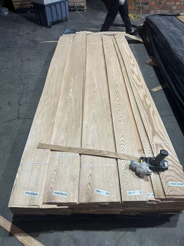 Create a Luxurious Cabinetry Look with Natural Red Oak Crown Cut Veneer's Smooth Texture